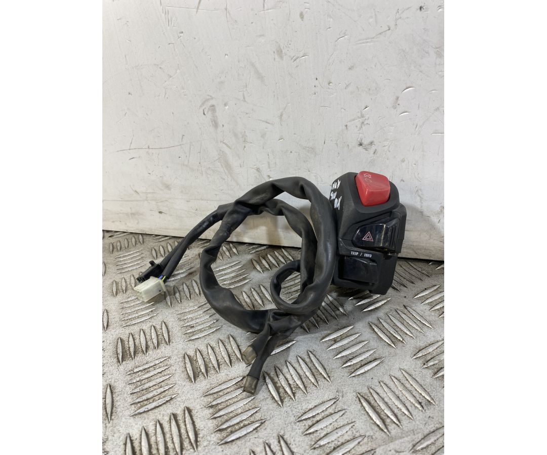 Commutatore Devio Luci Destro DX Yamaha Xmax X-max 300 dal 2017 al 2020  1749636341062