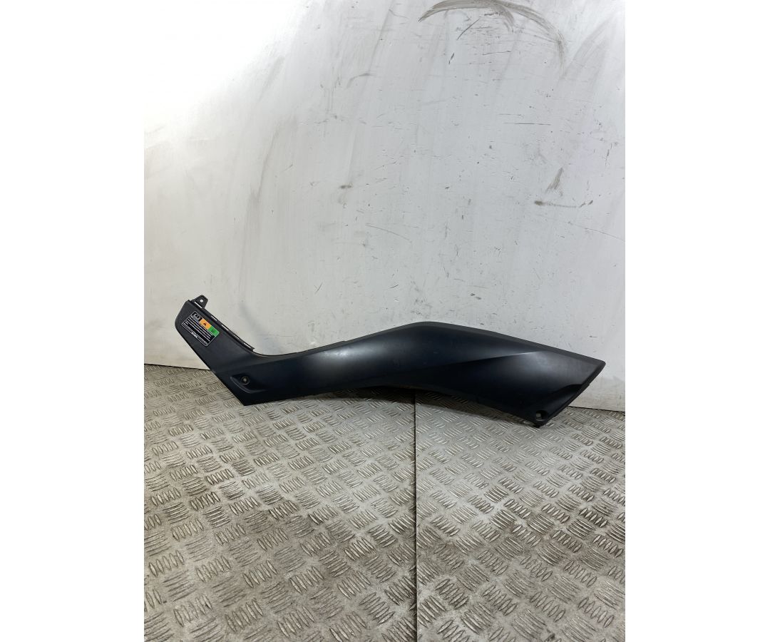 Carena Fianchetto Laterale Centrale Sinistro SX Yamaha Xmax X-max 300 dal 2017 al 2020  1749804904778