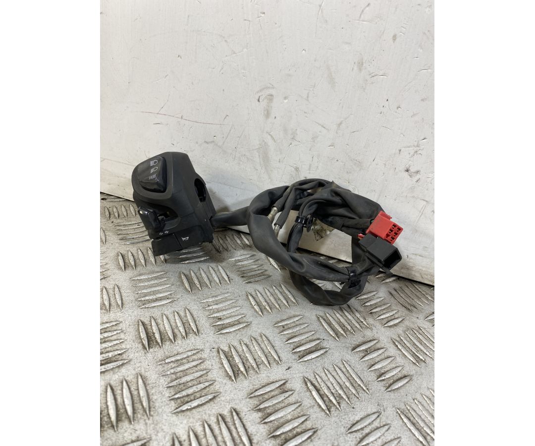 Commutatore Devio Luci Sinistro SX Yamaha Xmax X-max 300 dal 2017 al 2020  1749805763015