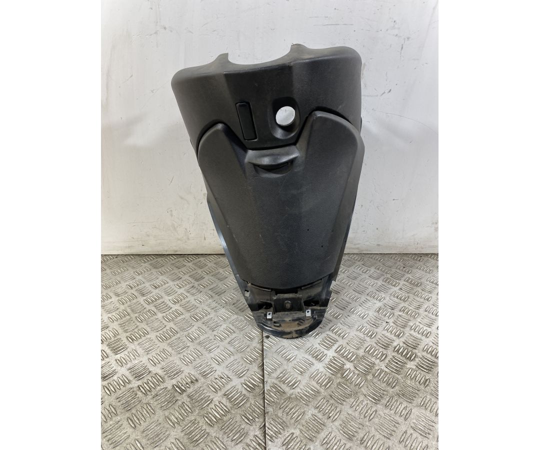 Carena retroscudo Piaggio Medley 125 Del 2020  1749818764078