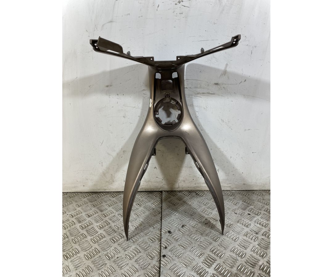 Carena Tunnel Centrale Piaggio Medley 125 Del 2020  1749825813325