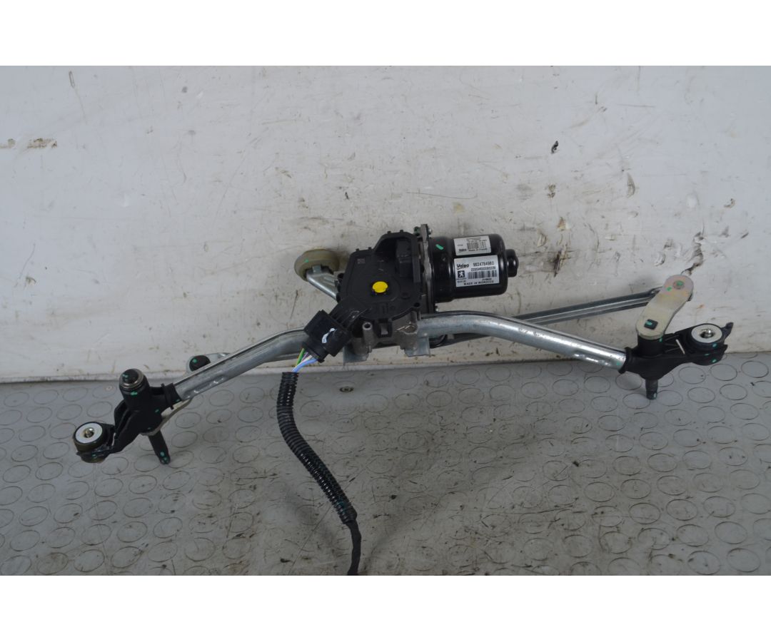 Motorino tergicristallo anteriore Peugeot 208 Dal 2023 in poi Cod 9824784980  1750064554504