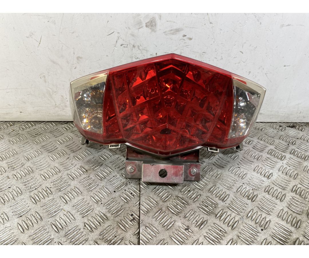 Fanale Stop Posteriore Sym Joymax 300 Dal 2012 al 2018  1750325221848