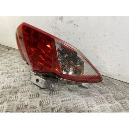 Fanale Stop Posteriore Sym Joymax 300 Dal 2012 al 2018  1750325221848