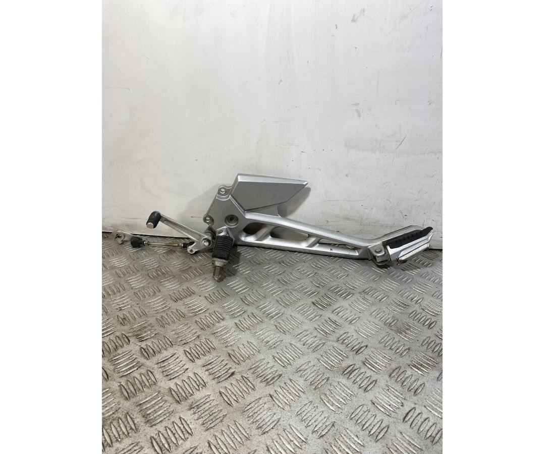 Pedana Poggiapiedi Passeggero Sinistro Sx Suzuki GSR 600 dal 2006 al 2011  1750683723183