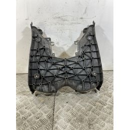 Carena Pedana Poggiapiedi Yamaha Tricity 125 dal 2014 al 2020  1750684593440