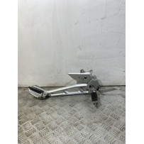 Pedana Poggiapiedi Destro Con Freno Suzuki GSR 600 dal 2006 al 2011  1750686860397