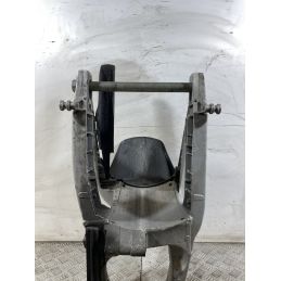 Forcellone Suzuki GSR 600 dal 2006 al 2011  1750848234813