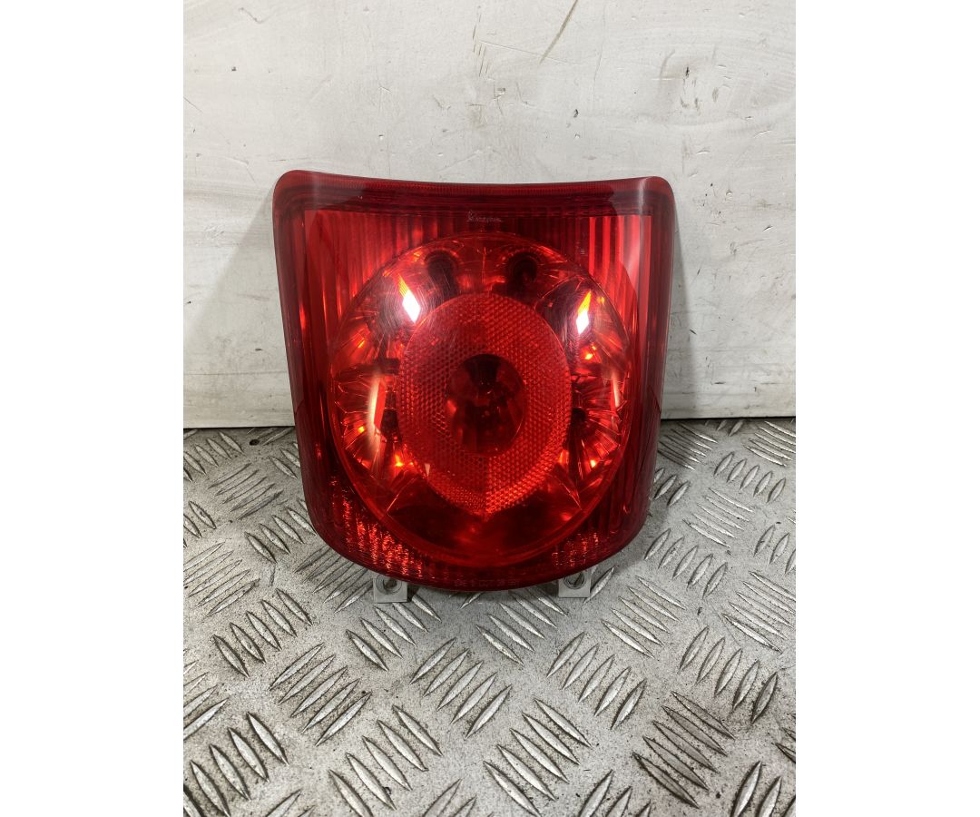 Fanale Stop Posteriore Piaggio Vespa GT 200 L Dal 2003 al 2006  1751017742436