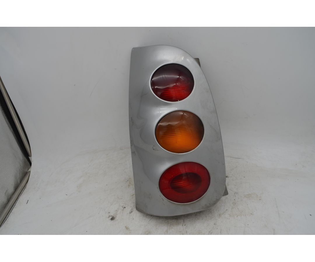 Fanale Stop Posteriore SX Smart ForTwo W450 Dal 1998 al 2007 Cod Q0001959V003CA8A00  1751457645304