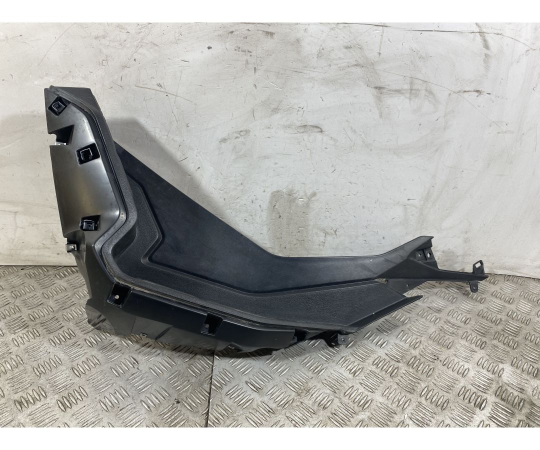 Carena Pedana Poggiapiedi Sinistra Sx Aprilia SR GT 125 Dal 2022 al 2025  1751537982022