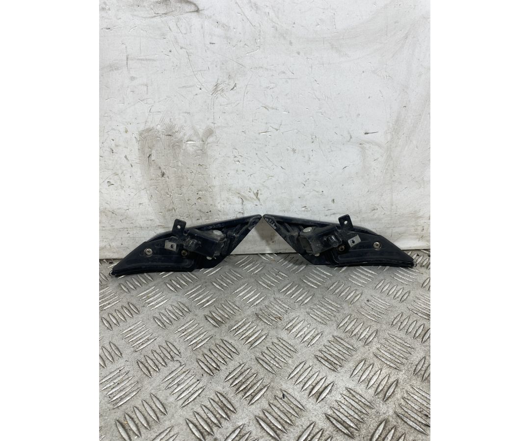 Coppia Pedane Poggiapiedi Passeggero Aprilia SR GT 125 Dal 2022 al 2025  1751620082660