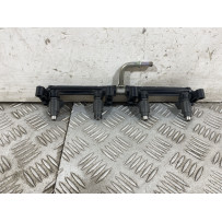 Rail Faluto Iniettori Con Iniettori Suzuki GSR 600 dal 2006 al 2011  1751897434759