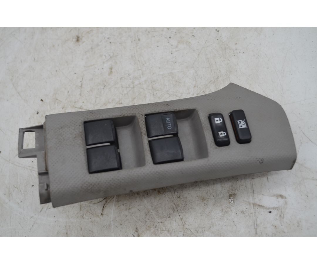 Pulsantiera Alzacristalli Anteriore SX Toyota Yaris Dal 2005 al 2011 Cod 74232-0D290  1751966717455