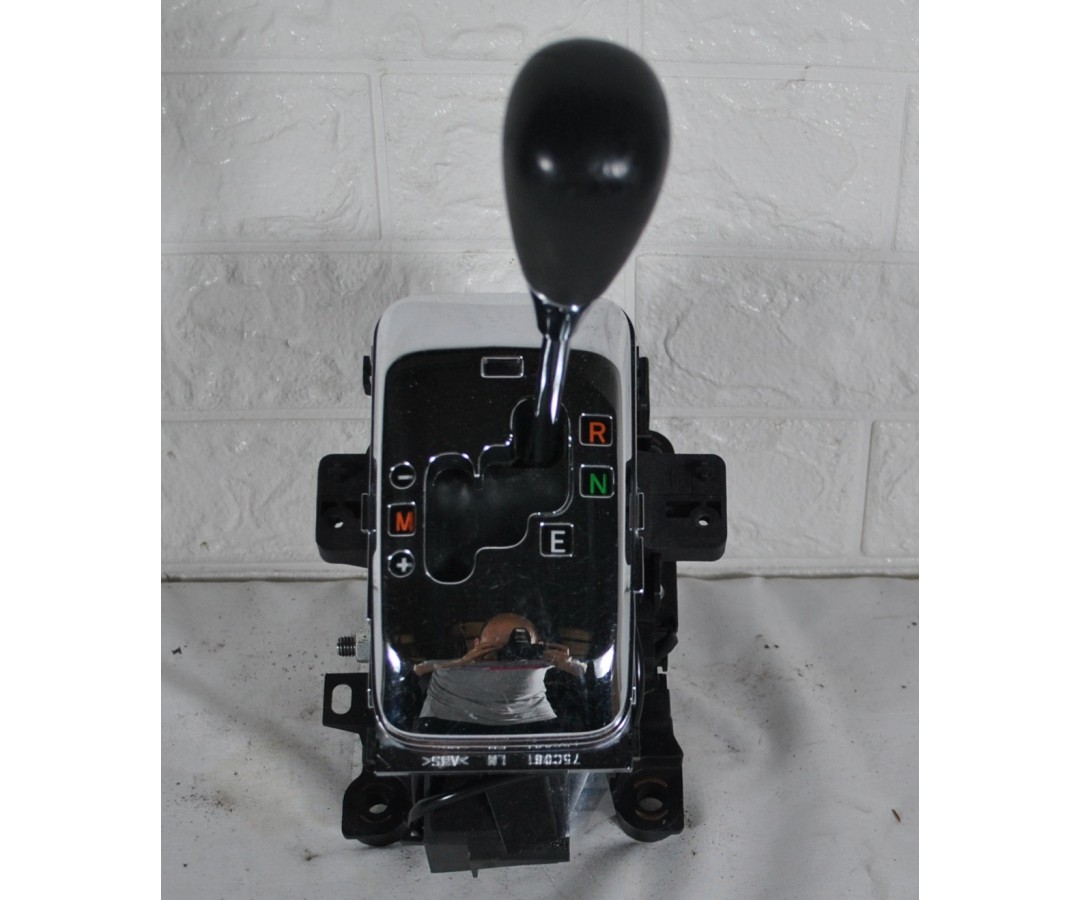 Leva del cambio automatico Toyota Corolla Verso Dal 2004 al 2009 cod 3356064010  1623307548601