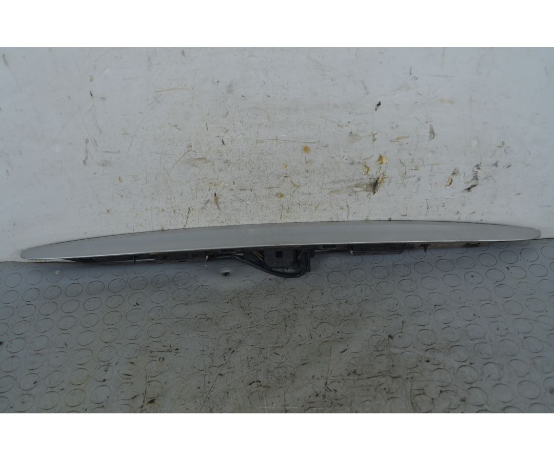 Maniglia apertura portellone posteriore Bmw Serie 3 E46 Dal 1998 al 2001 Cod 0461700  1757421431904