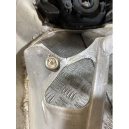 Carena Scudo Anteriore Con Faro E Frecce Honda Silver Wing 400 / 600 dal 2001 al 2009 N.B Attacchi Rotti Vedere Bene Foto  17...