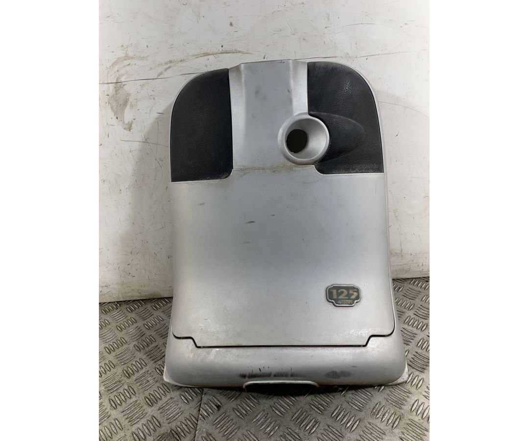 Carena Retroscudo Piaggio Vespa ET2 / ET4 / 50 / 125 / 150 dal 1996 al 2006  1758030482974