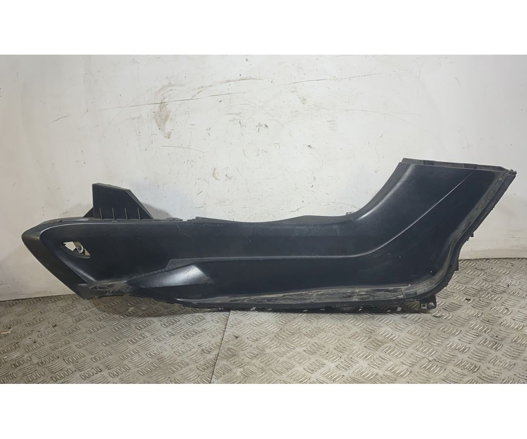 Carena Pedana Poggiapiedi Destra Dx Yamaha Majesty 400 dal 2004 al 2008  1758631313943
