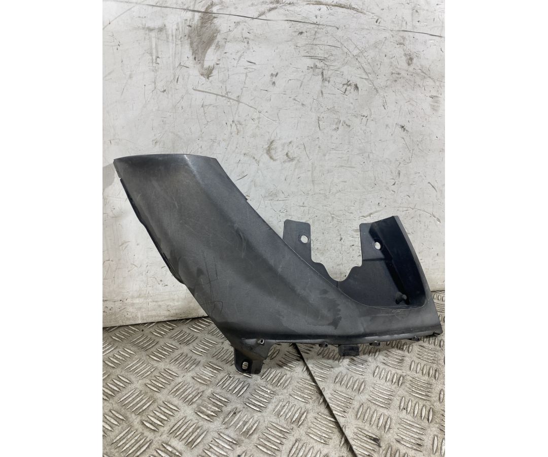 Carena Centrale Sottosella Destra DX Peugeot Metropolis 400 Dal 2013 al 2017 COD 117817000  1758634535359