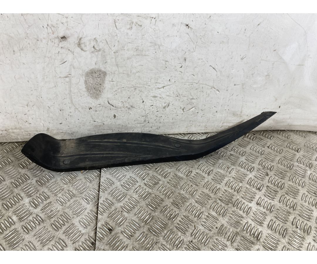 Pedana Poggiapiedi in Gomma Sinistro Sx Piaggio MP3 Yourban 300ie Dal 2011 al 2018  1759323525309