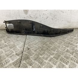 Pedana Poggiapiedi in Gomma Destra Dx Piaggio MP3 Yourban 300ie Dal 2011 al 2018  1759323730345