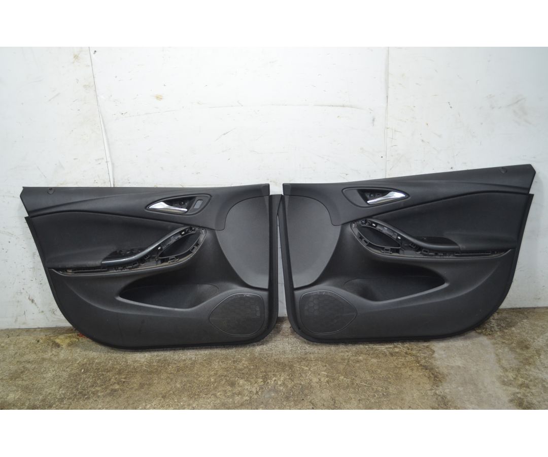 Pannelli Interni Portiere Anteriori DX e SX Opel Astra K Dal 2015 al 2021 Cod 39145594  1759387179692