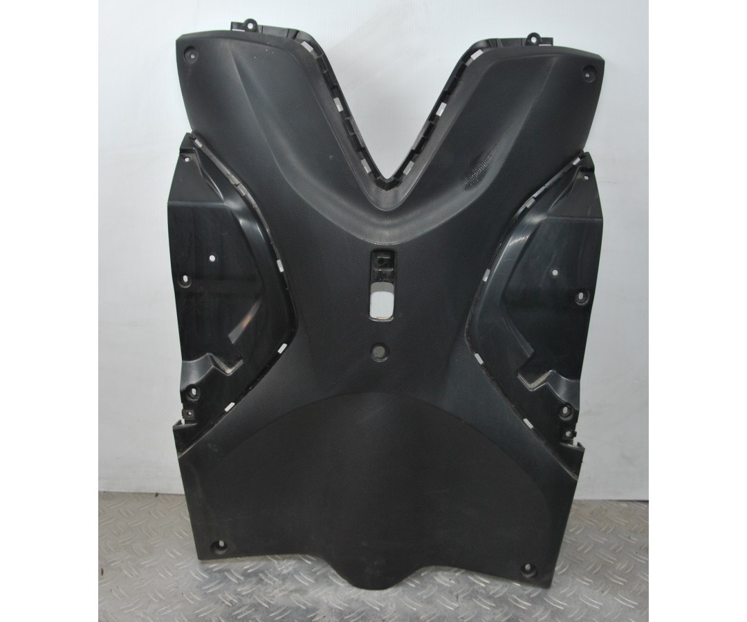 Carena Retroscudo Yamaha Tricity 125 dal 2014 al 2020 cod 2CM-F8311-00  1623832393158