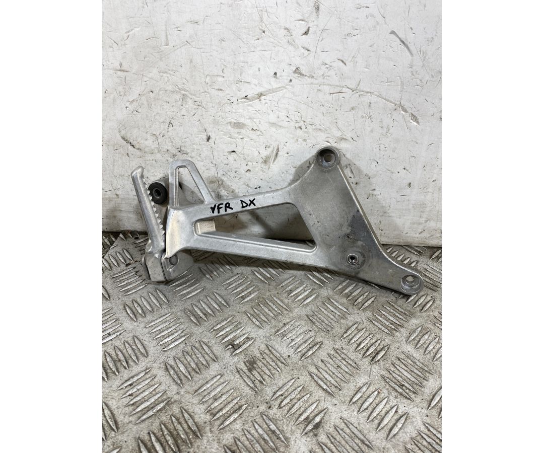 Pedana Passeggero Posteriore destra DX Honda VFR 750 F Dal 1990 al 1997  1759390822547