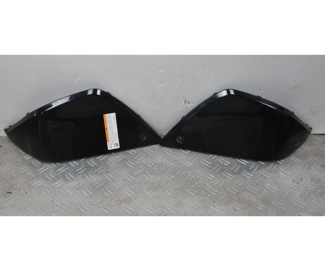 Coppia Carene Cover Interne Yamaha Tricity 125 dal 2014 al 2020  1623838932337