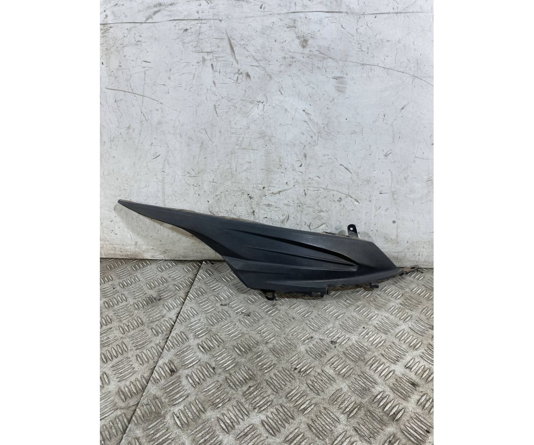 Carena Fianchetto Posteriore Inferiore Destro DX Suzuki Address 110 Dal 2015 al 2020 COD 47121-40J00  1759414744114