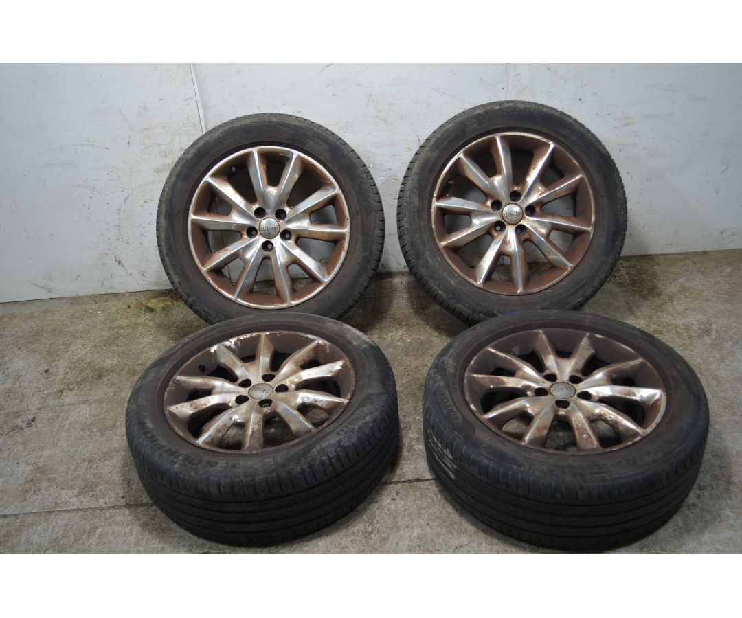 Treno Completo Gomme e Cerchi Jeep Cherokee Dal 2010 al 2017 Misura 225/55/R18 98H 5 Fori  1759482389637