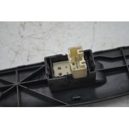Pulsantiera Alzacristalli Anteriore DX Toyota Yaris  Dal 1999 al 2005 Cod 8481012080  1759487269590