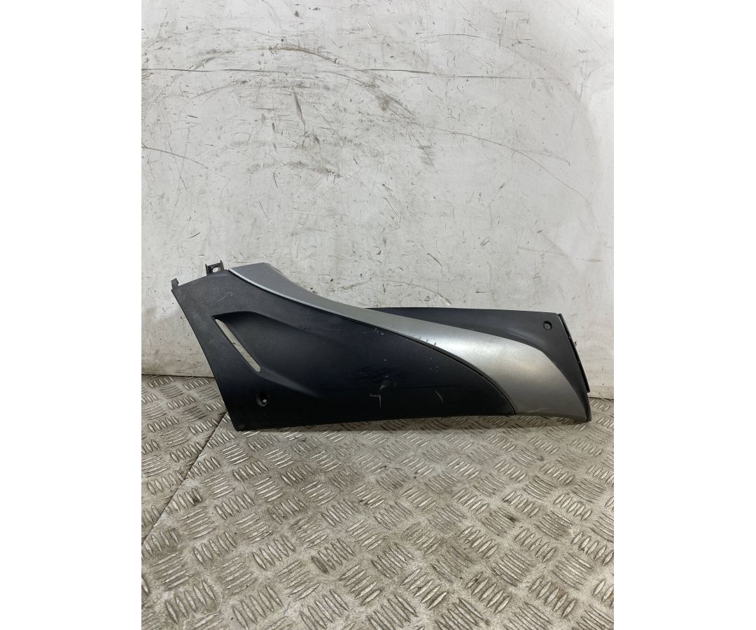 Carena Sottopedana Destra DX Kymco People S 125 Dal 2018 al 2020 COD 64305-AEB9-E000  1759501255974
