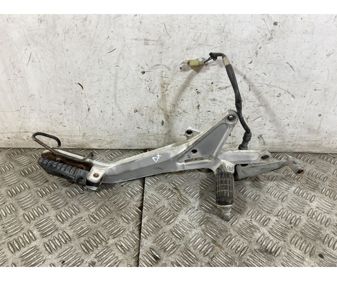 Staffa Pedana Poggiapiedi Destra Dx Completa Honda CB 900 F Hornet Dal 2002 al 2006  1759930396217