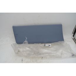 Modanatura protezione parafango DX Opel Vivaro B Dal 2014 al 2019 Cod 95517462  1760692117477