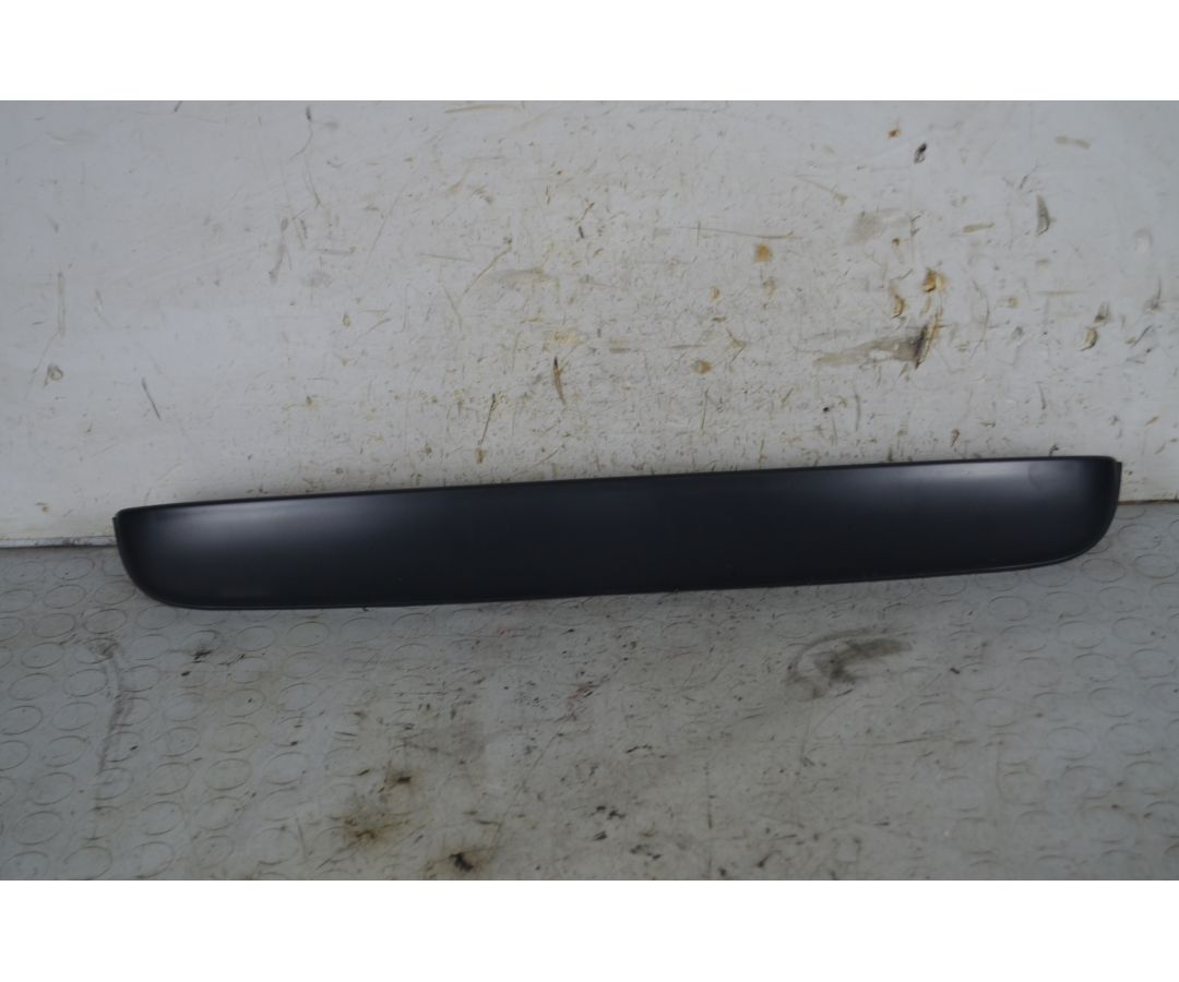 Maniglia portellone posteriore Nissan Micra K11 Dal 2000 al 2003 Cod 908105F100  1760948122781