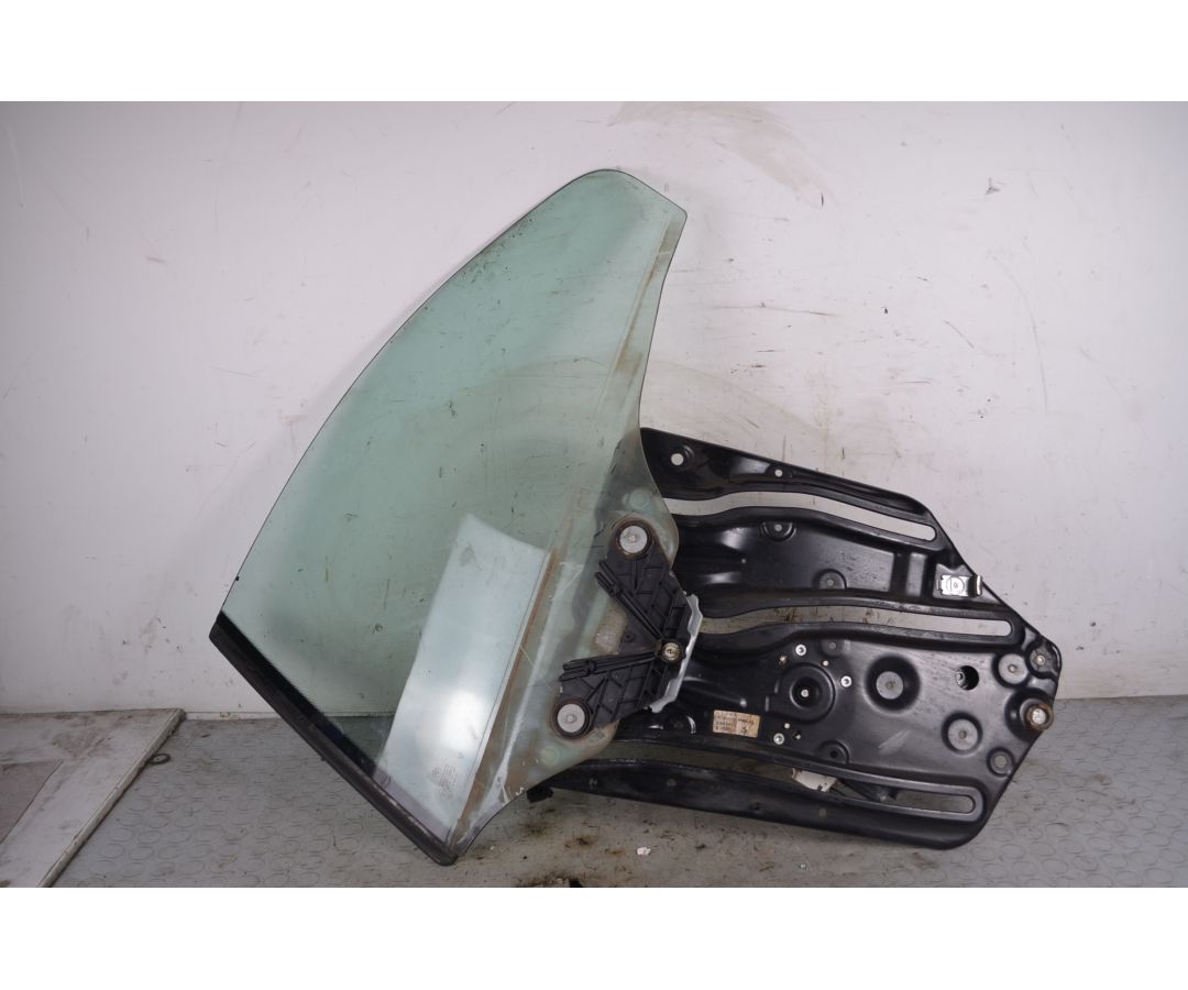 Vetro Scendente Posteriore SX BMW Serie 3 E93 Dal 2010 al 2013 Cod 7198047S  1761029283247