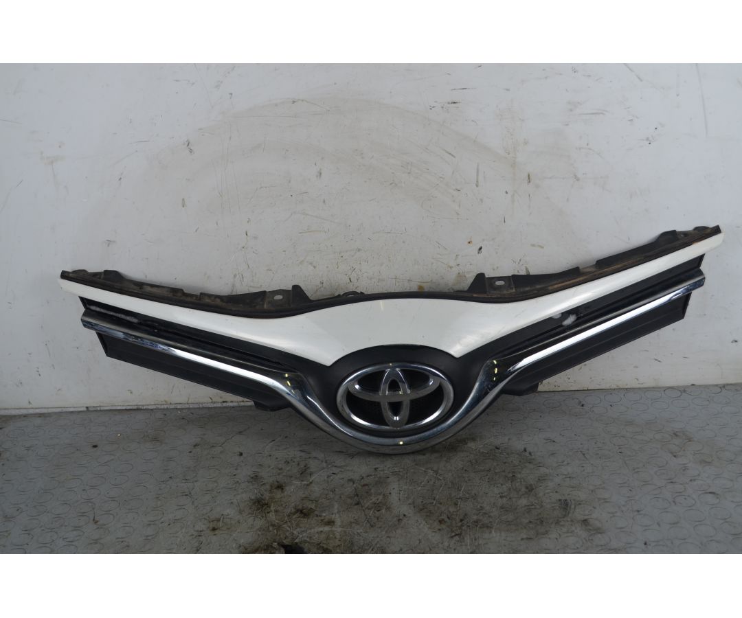 Griglia Superiore Anteriore Toyota Yaris Dal 2014 al 2018 Cod 53101-0D680  1761658046237