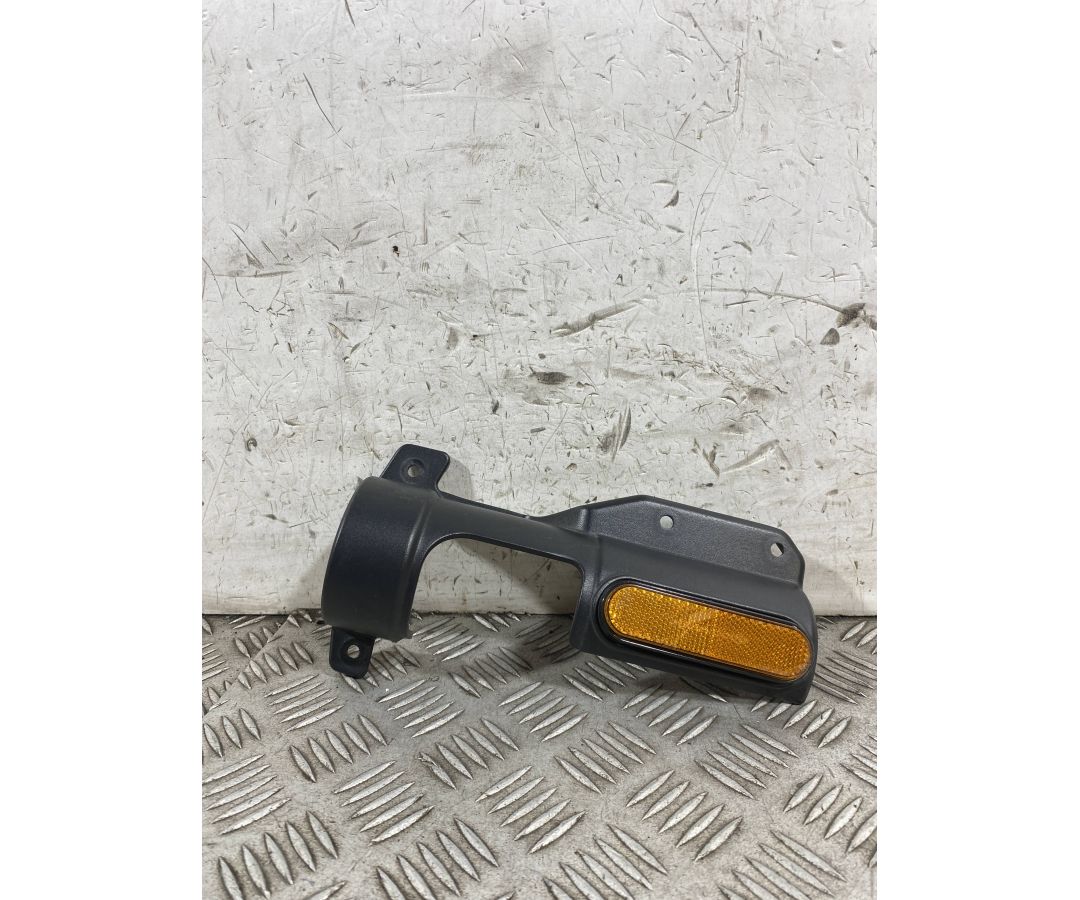 Staffa Copristelo Forcella Destro DX Keeway Motor V302 C Dal 2022 Al 2025  1761659028379