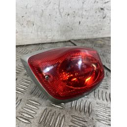 Fanale Stop Posteriore Piaggio Vespa LX 50 / 125 Dal 2005 al 2011  1762177333570