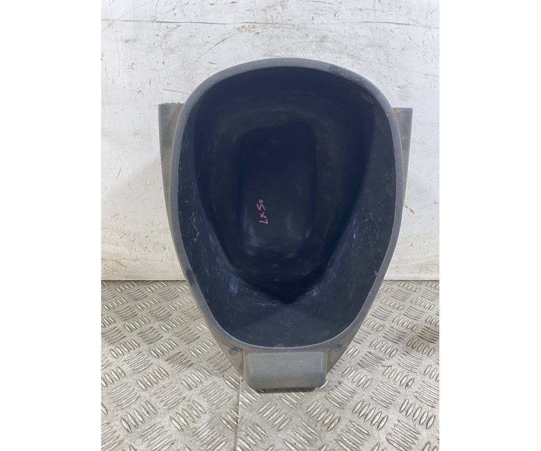 Carena Vano Sottosella Piaggio Vespa LX 50 / 125 Dal 2005 al 2011  1762180433113