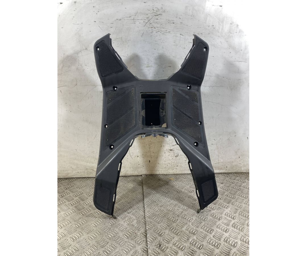 Carena Pedana Poggiapiedi Garelli VIP 50 4T Dal 2006 Al 2007  1762182525953