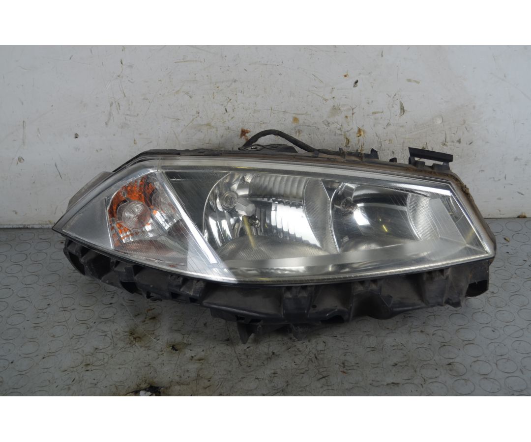 Faro Anteriore DX Renault Megane II Dal 2002 al 2008 Cod 260108053R  1762244184937