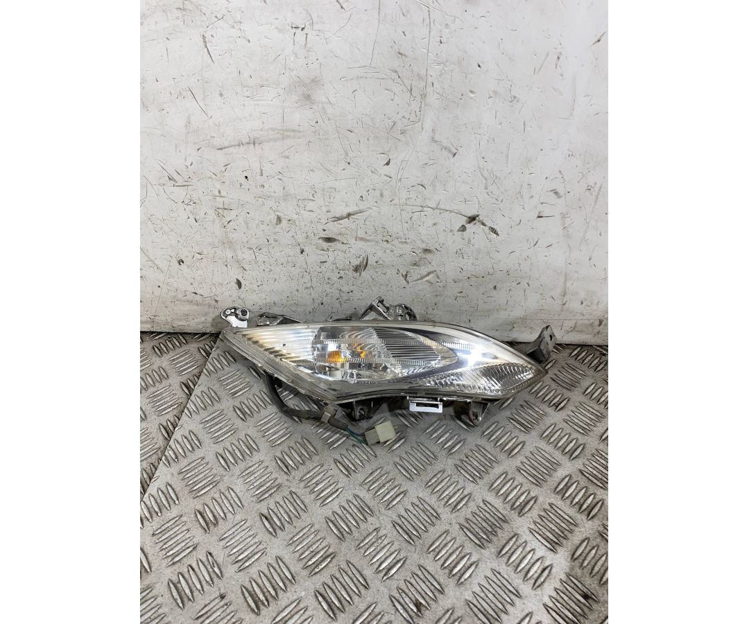 Freccia Anteriore Destra DX Honda Vision 50 / 110 dal 2011 al 2017  1762766514793