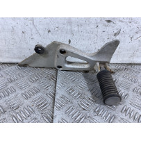 Staffa Pedana Poggiapiedi Posteriore Sinistra Sx Suzuki XF 650 Freewind Dal 1997 al 2003  1762788996553