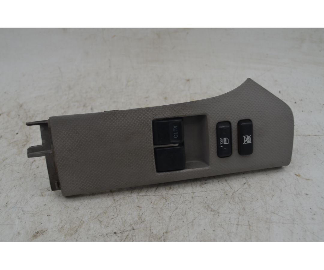 Pulsantiera alzacristalli anteriore SX Toyota Yaris Dal 2005 al 2011 Cod 832-4K65  1762849168882
