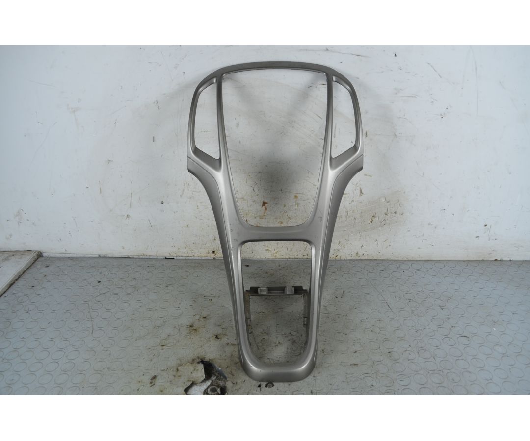Rivestimento consolle centrale Opel Astra J SW Dal 2009 al 2018 Cod 13257562  1762958516673