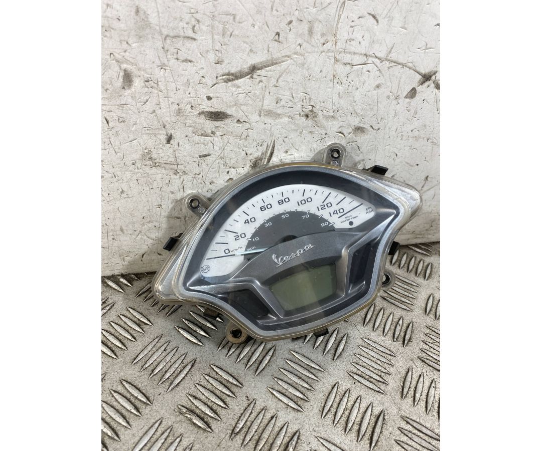Strumentazione Contachilometri Piaggio Vespa GTS 300 ABS Dal 2014 Al 2016 KM 3720  1763389657959