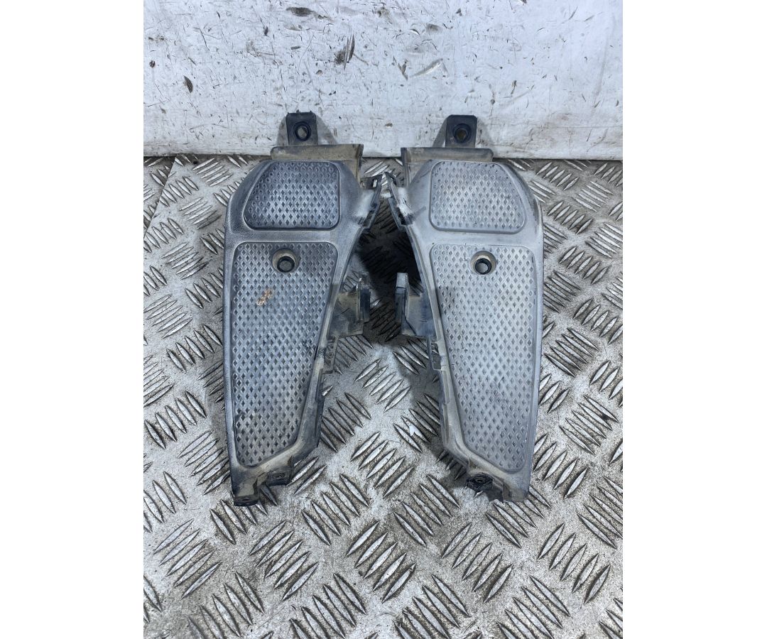 Coppia Pedane Poggiapiedi Frontali Aprilia SR Max 300 dal 2011 al 2014  1763566712358